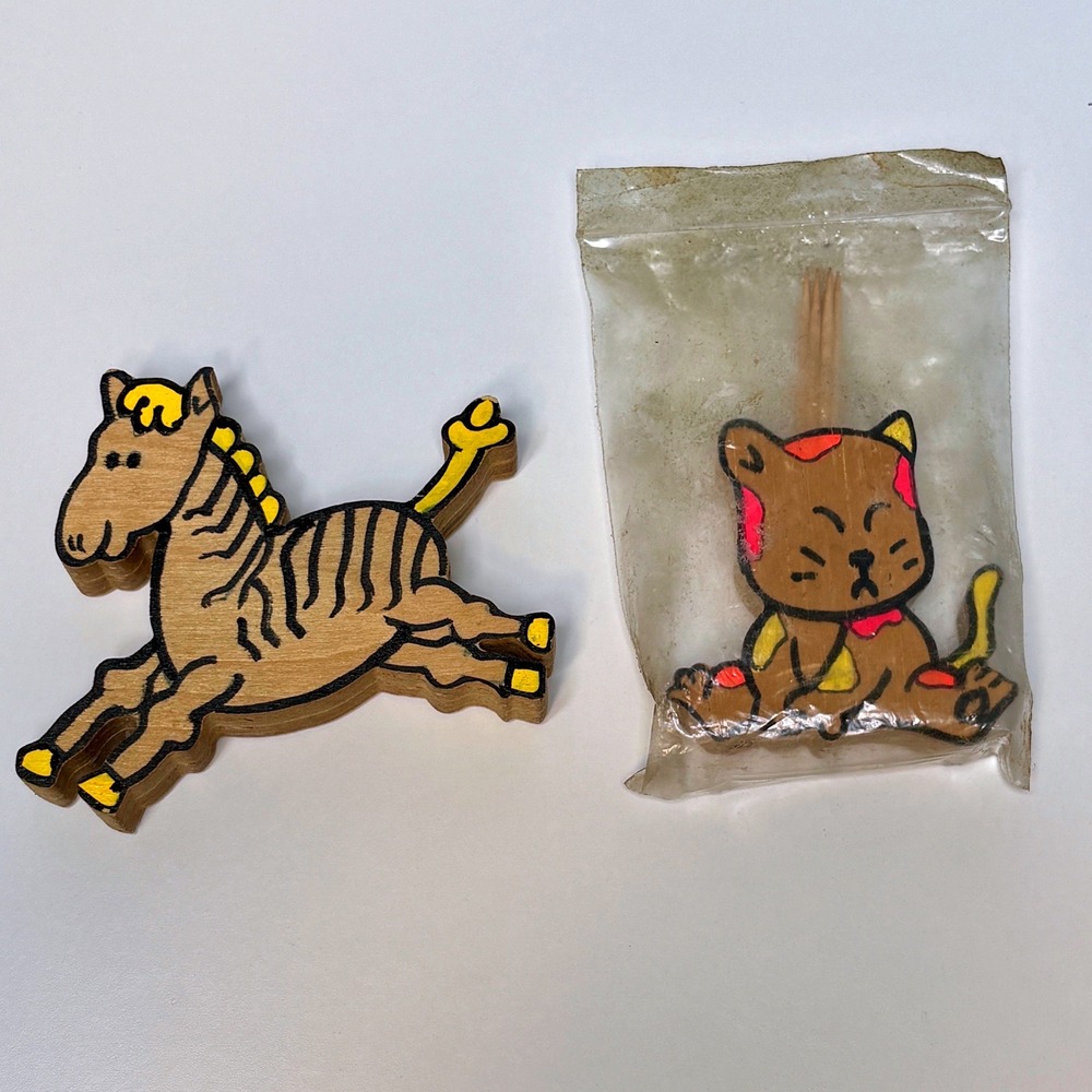 Wooden Magnets Toothpick holder Zebra‎ Cat Vintage Kitschy Hand Painted Wood